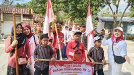Aksi Jalan sehat warga sampang